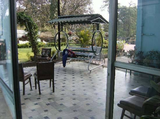 Giri Shingar Hotel, Pachmarhi 4